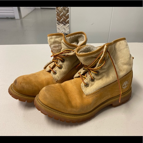 Timberland Shoes - Women’s Timberland Boots Size 8.5 - Fold Down Tops